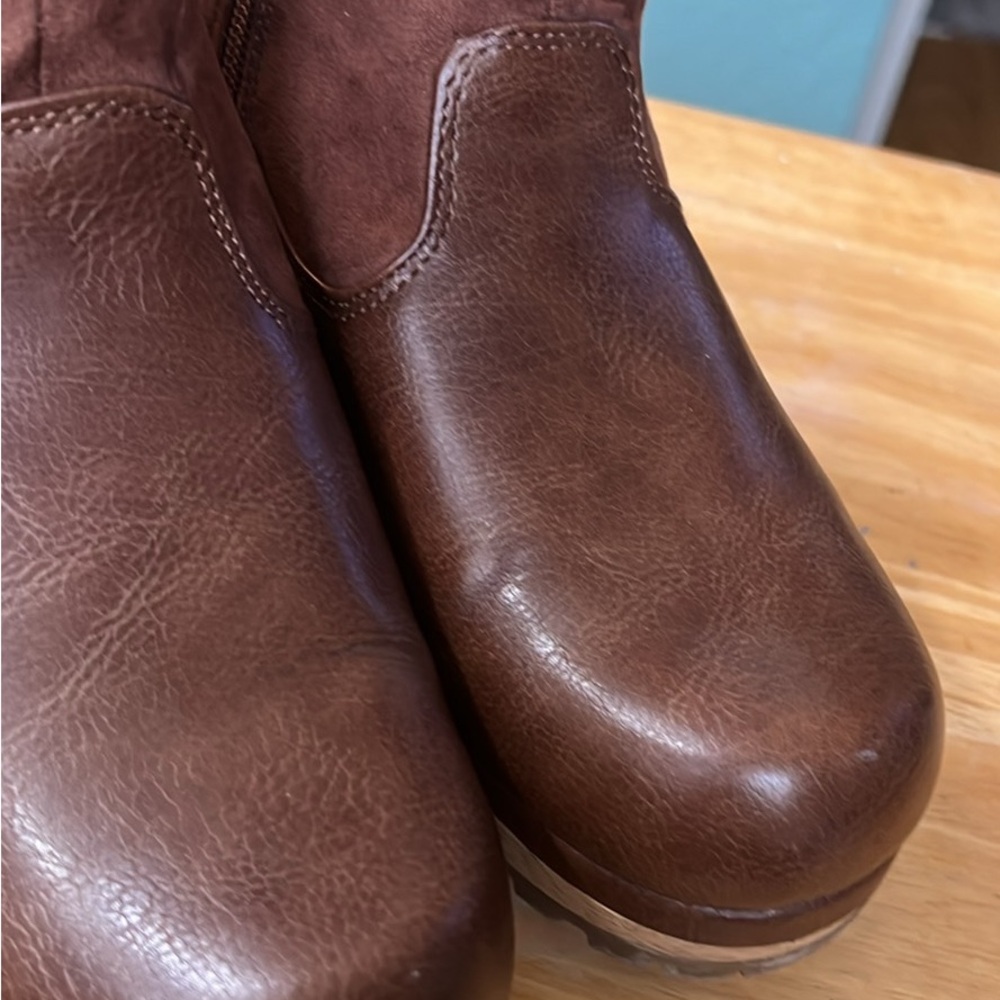 Brown Leather Ankle Boots - Picture 7 of 9